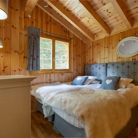 Jacuzzi & Sauna | Teremok شاليه