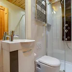 Teremok - Jacuzzi Sauna - Great For Families בקתה
