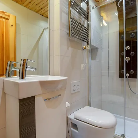 Jacuzzi & Sauna | Teremok Alpesi faház